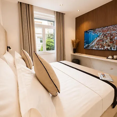 Bella Gente Luxury Center * Split