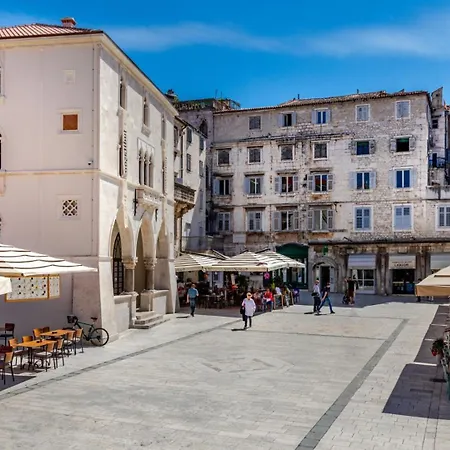 Bella Gente Luxury Center * Split
